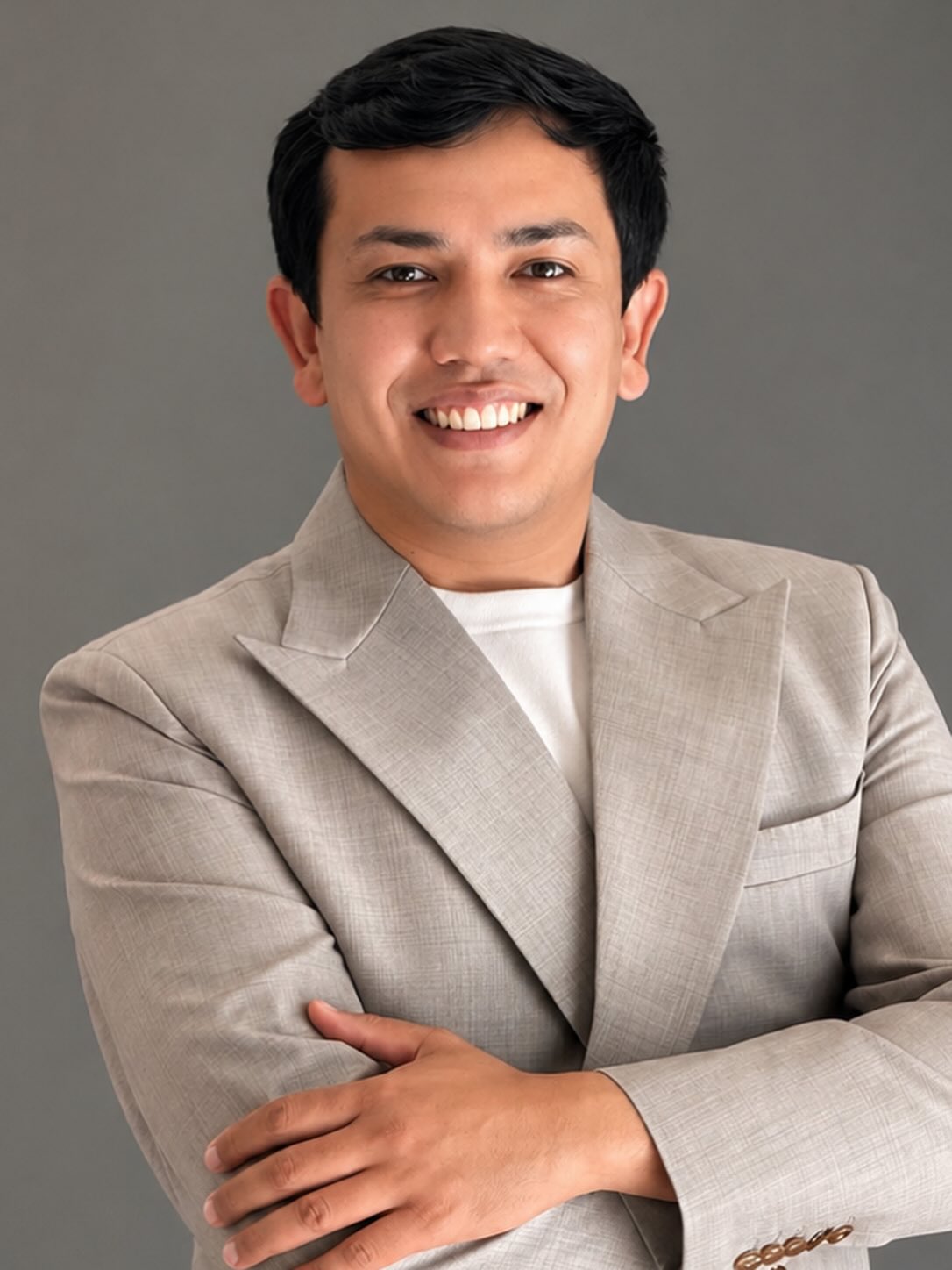 Hayotjon Kasimov β Dubai Licensed Real Estate Broker
